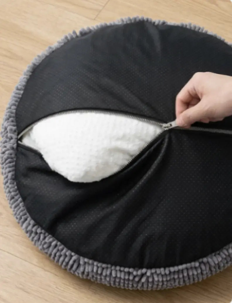 1. Remove the inner cushion insert before washing.
