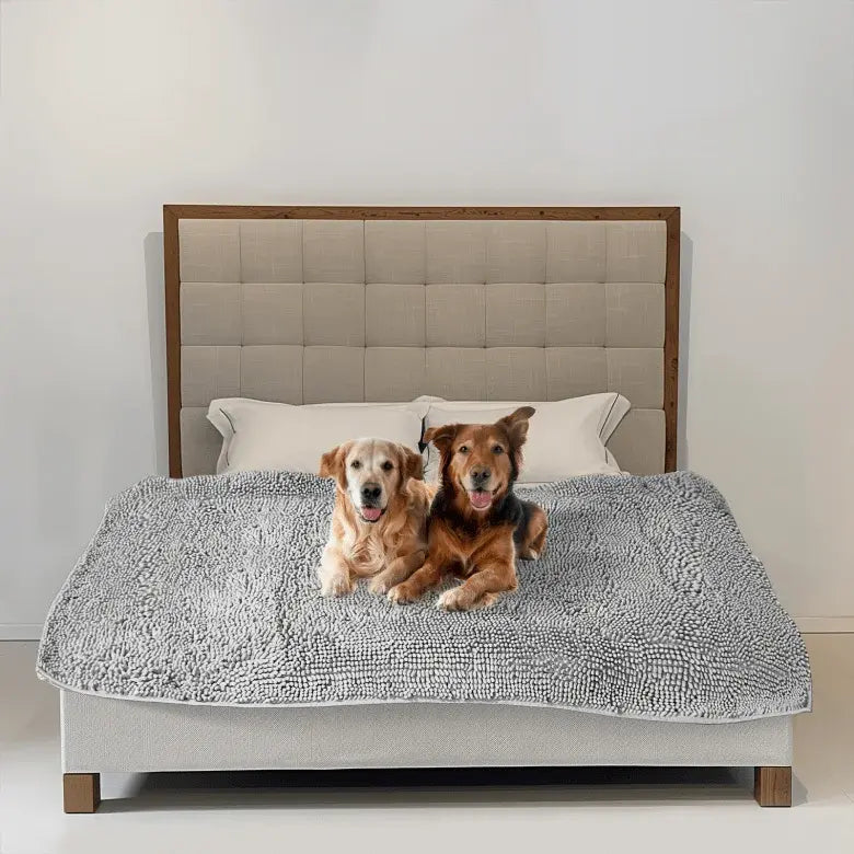 Muddy Mat® – Dog Blanket for Couch & Car